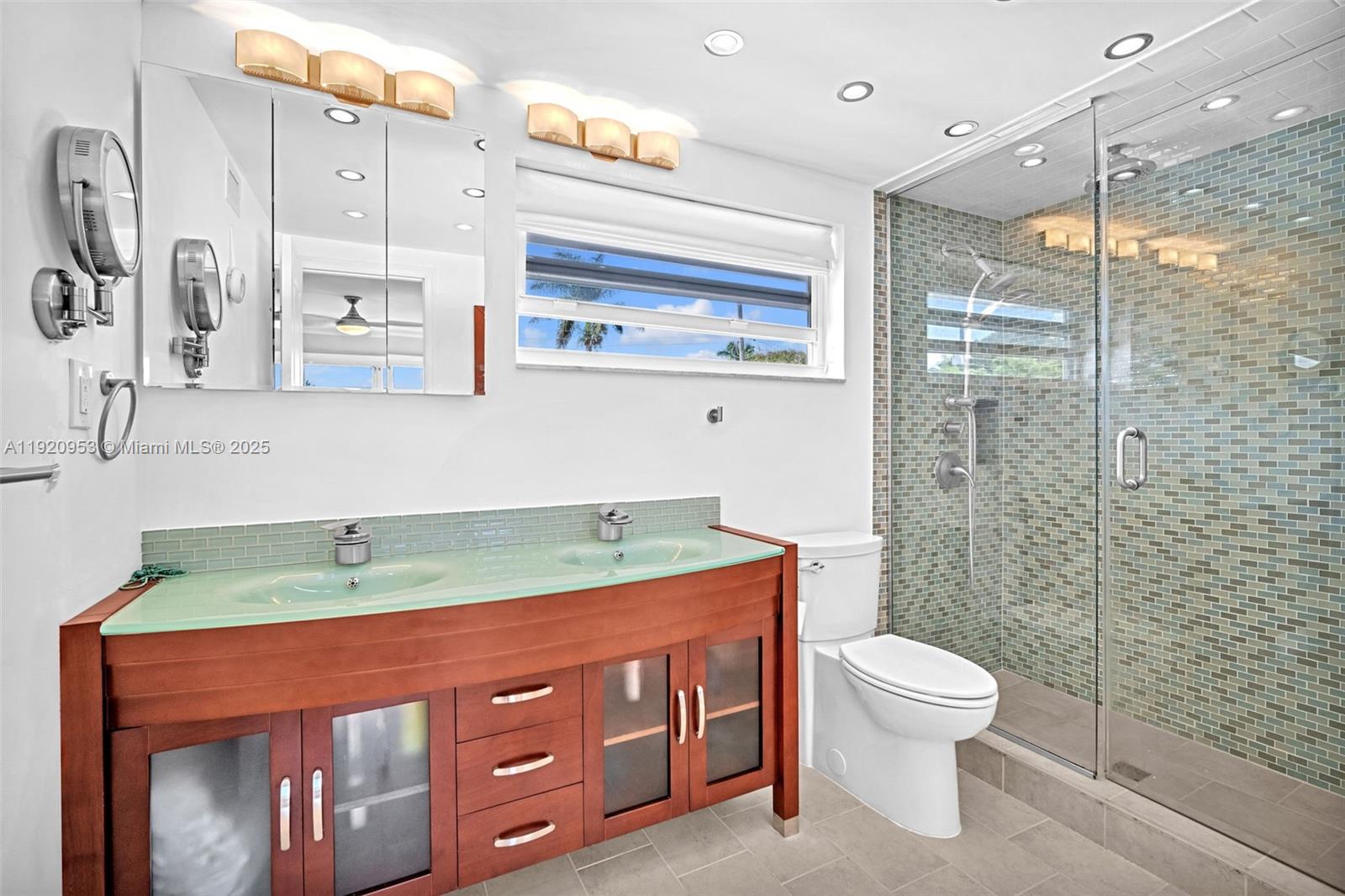 LAUDERDALE ISLES NO 2 - Residential