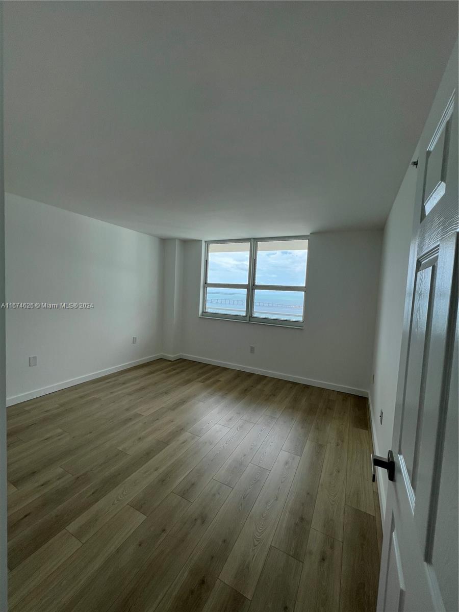 THE MARK ON BRICKELL COND - Residential
