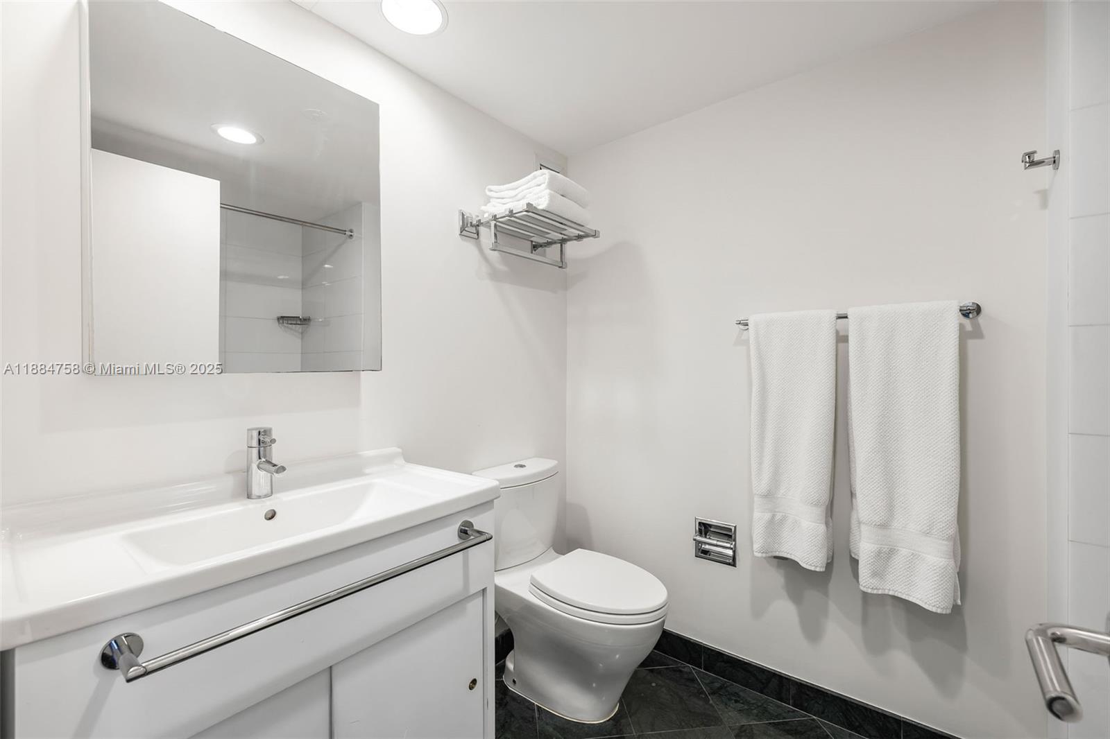 FIFTY SIX-SIXTY COLLINS A - Residential