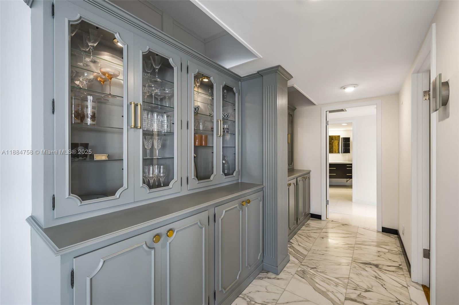 FIFTY SIX-SIXTY COLLINS A - Residential