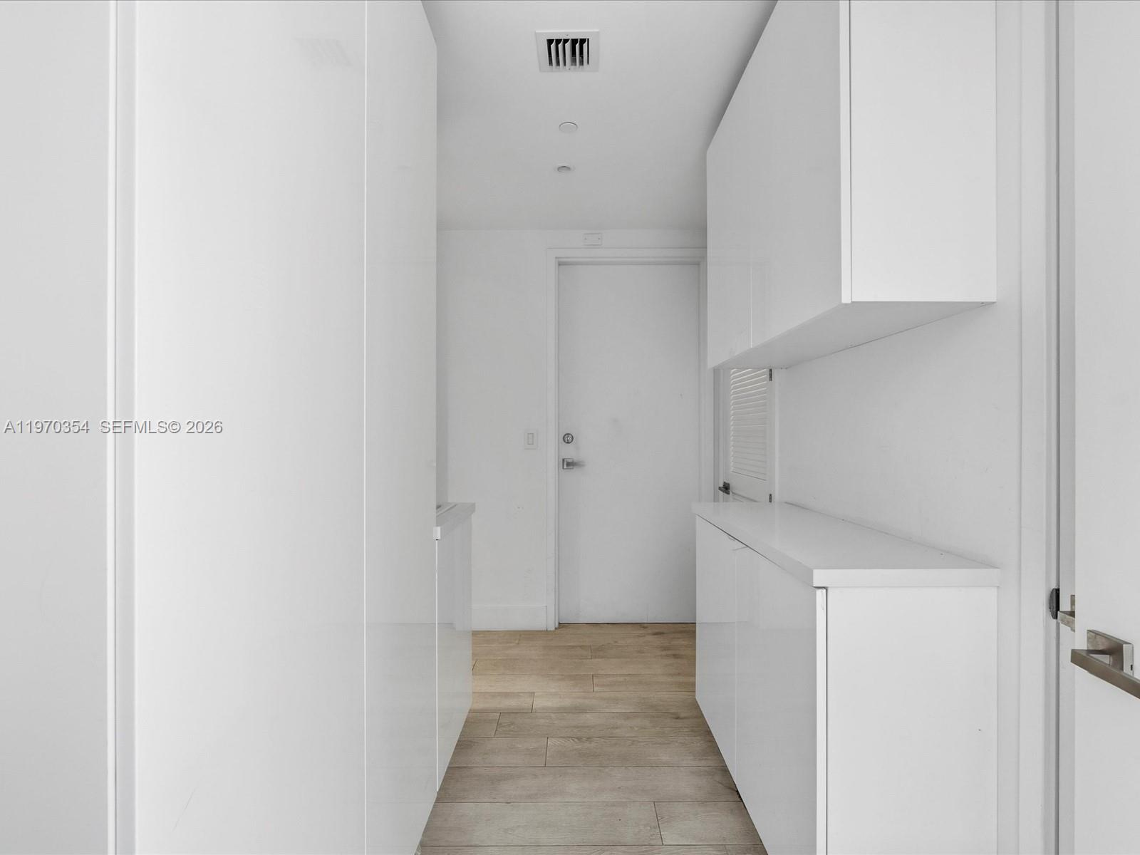 PRIVE CONDO - Residential