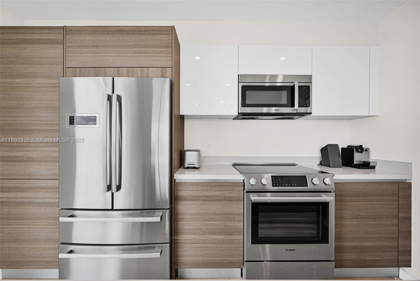 1900 DB AT DEERFIELD BEAC - Residential Lease