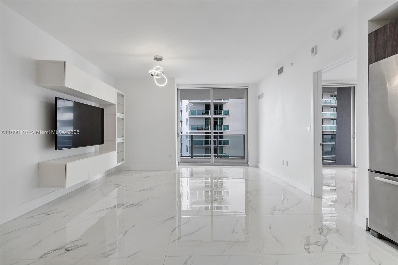 ARIA ON THE BAY CONDO - Residential