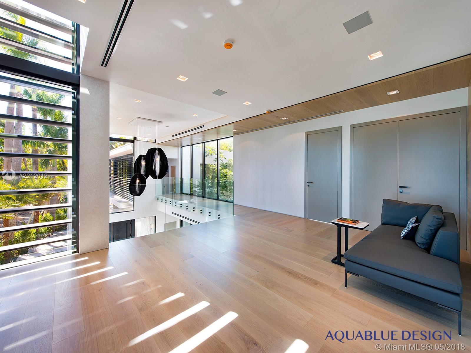 32 53 42 4-5 54 42 PALM I - Residential