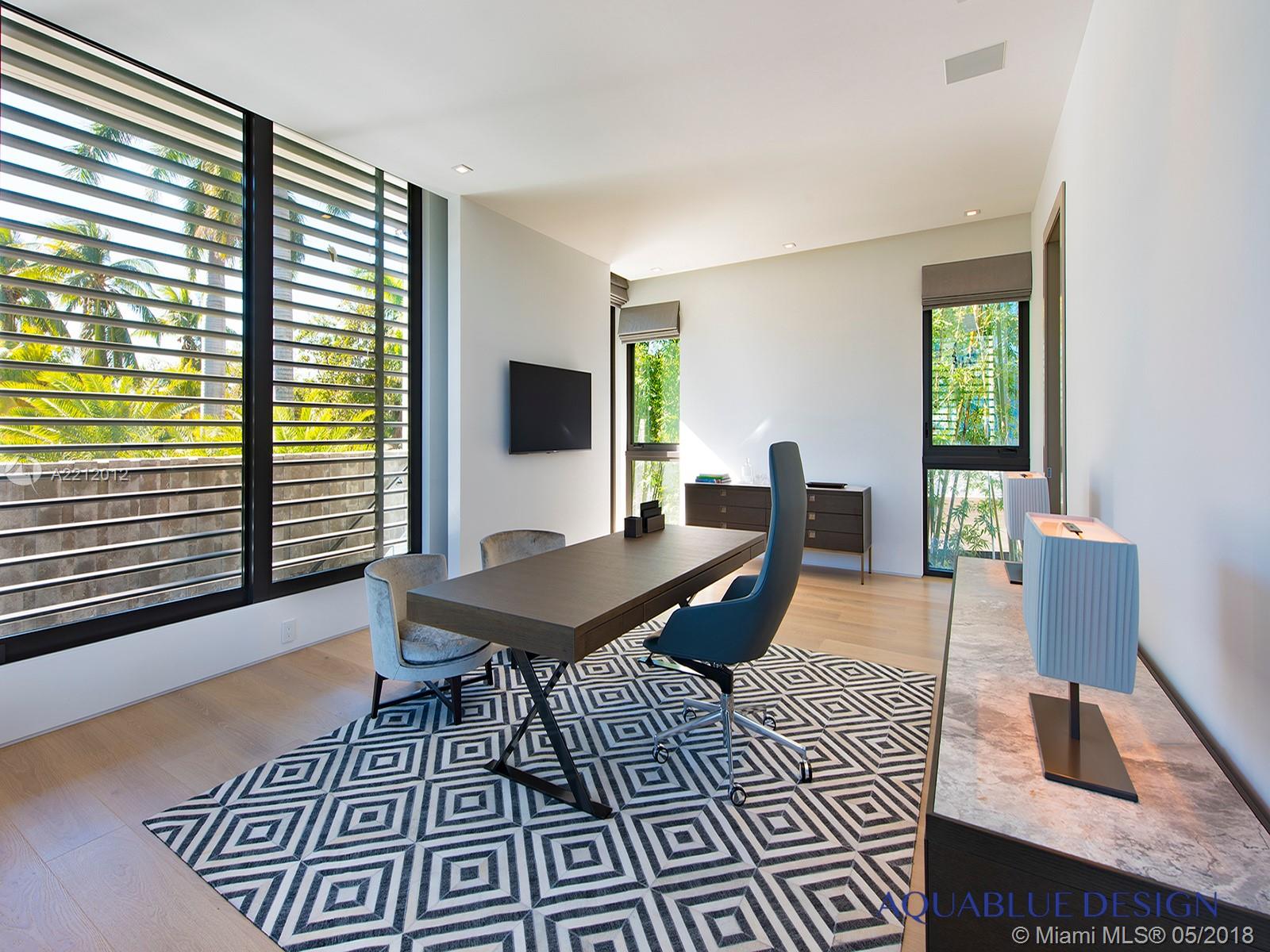 32 53 42 4-5 54 42 PALM I - Residential