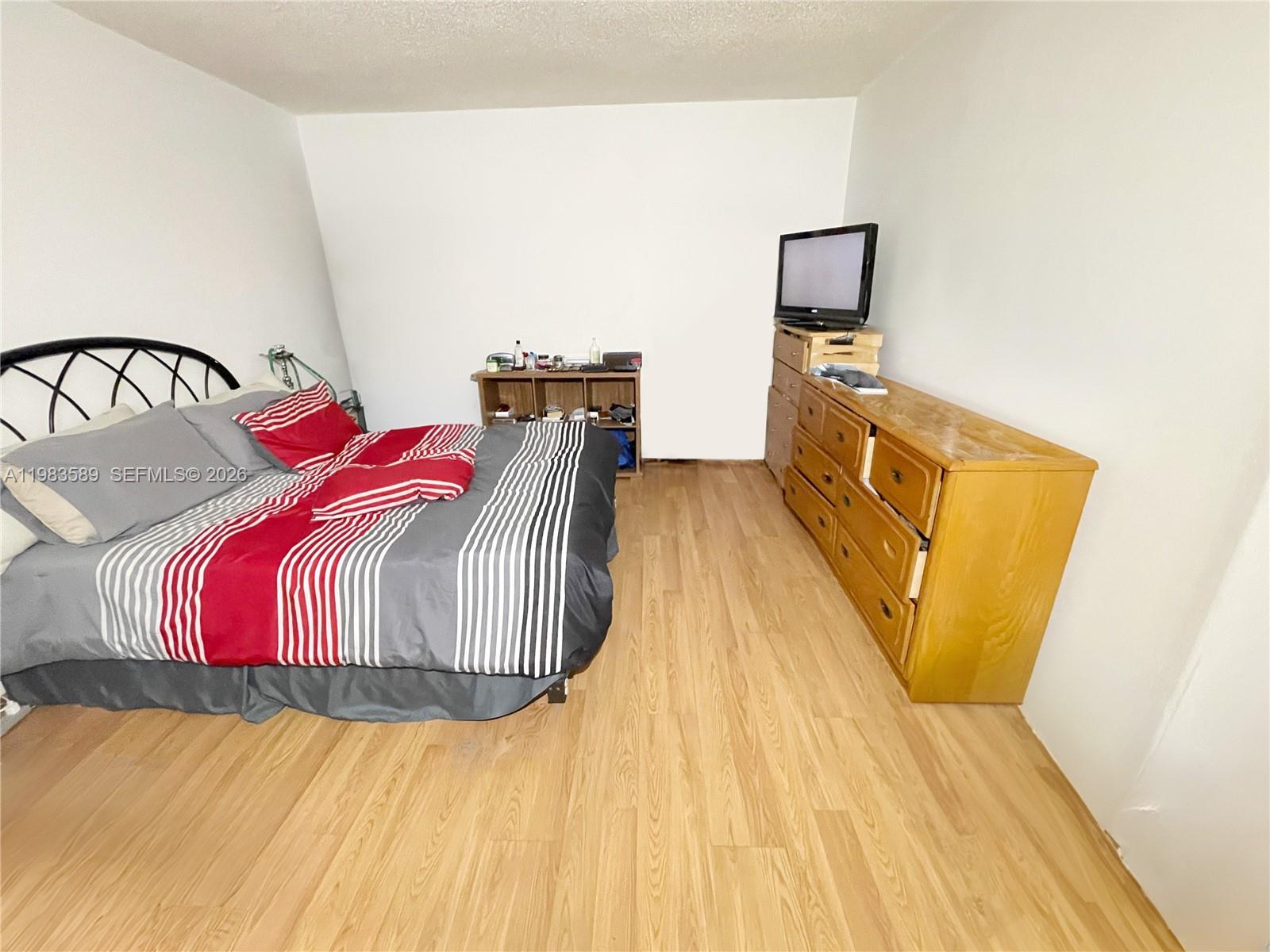 BROOKFIELD SQUARE CONDO - Residential