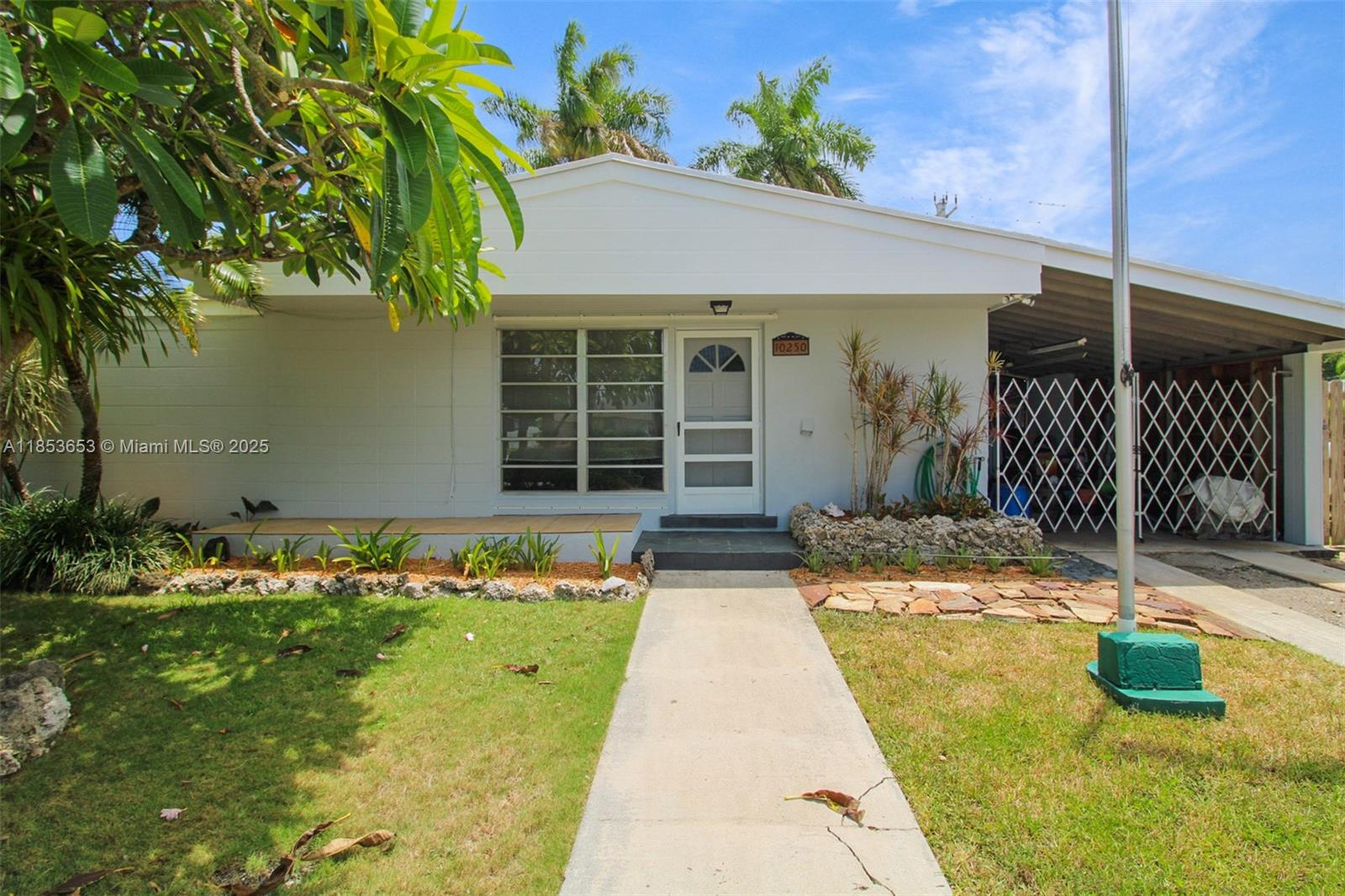 S CORAL HOMES SEC 3 - Residential