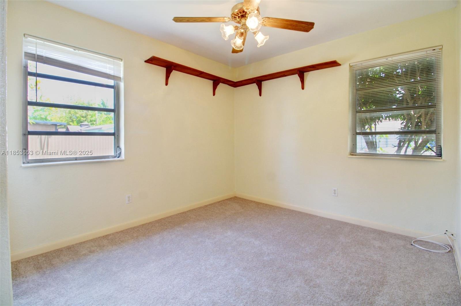 S CORAL HOMES SEC 3 - Residential