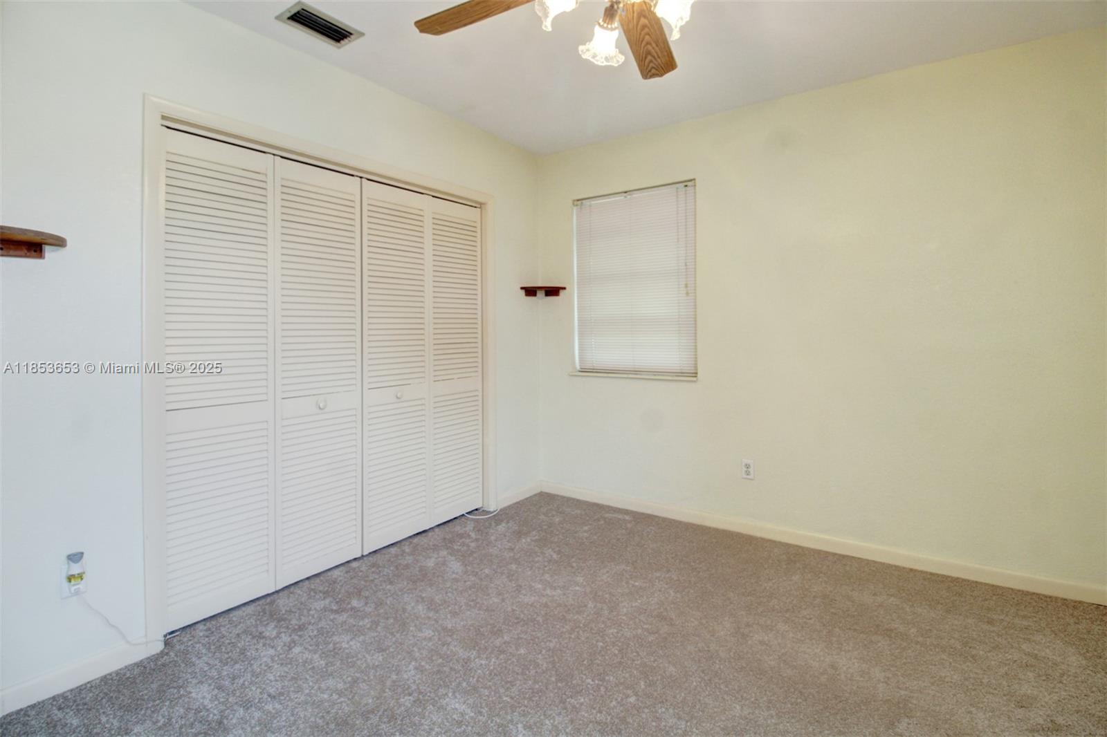 S CORAL HOMES SEC 3 - Residential