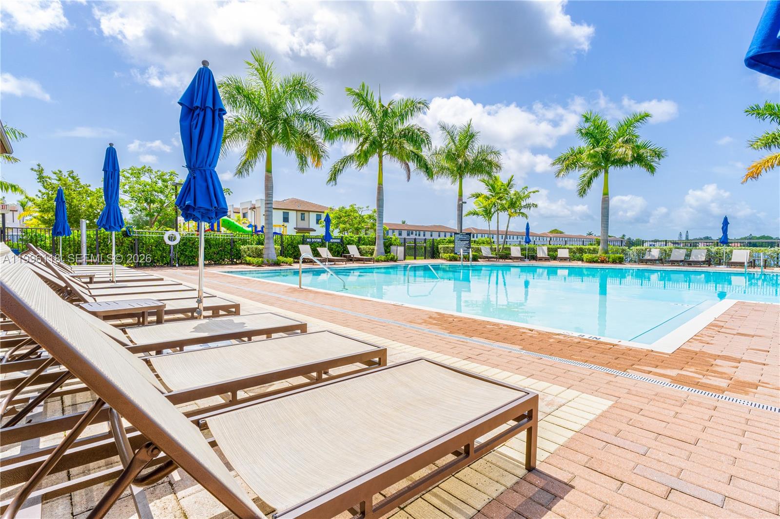 VIA VENTURA NEIGHBORHOOD - Residential