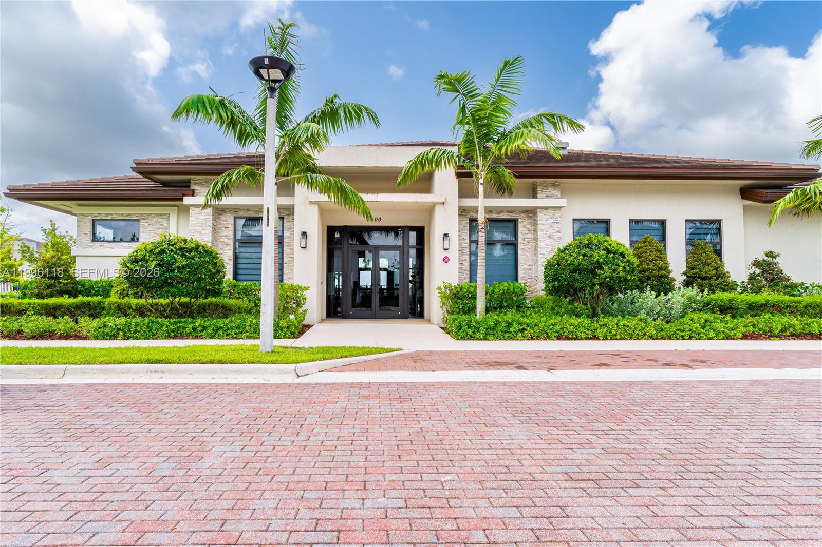 VIA VENTURA NEIGHBORHOOD - Residential