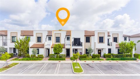 817 NE 211th St Miami FL 33179