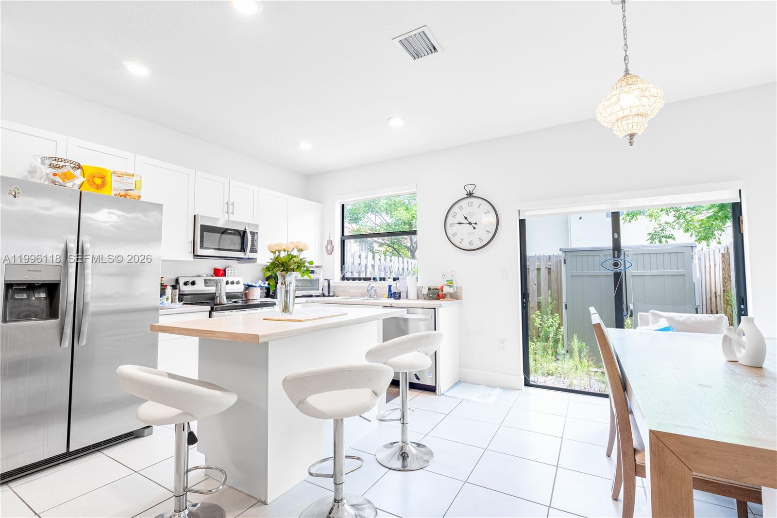 VIA VENTURA NEIGHBORHOOD - Residential