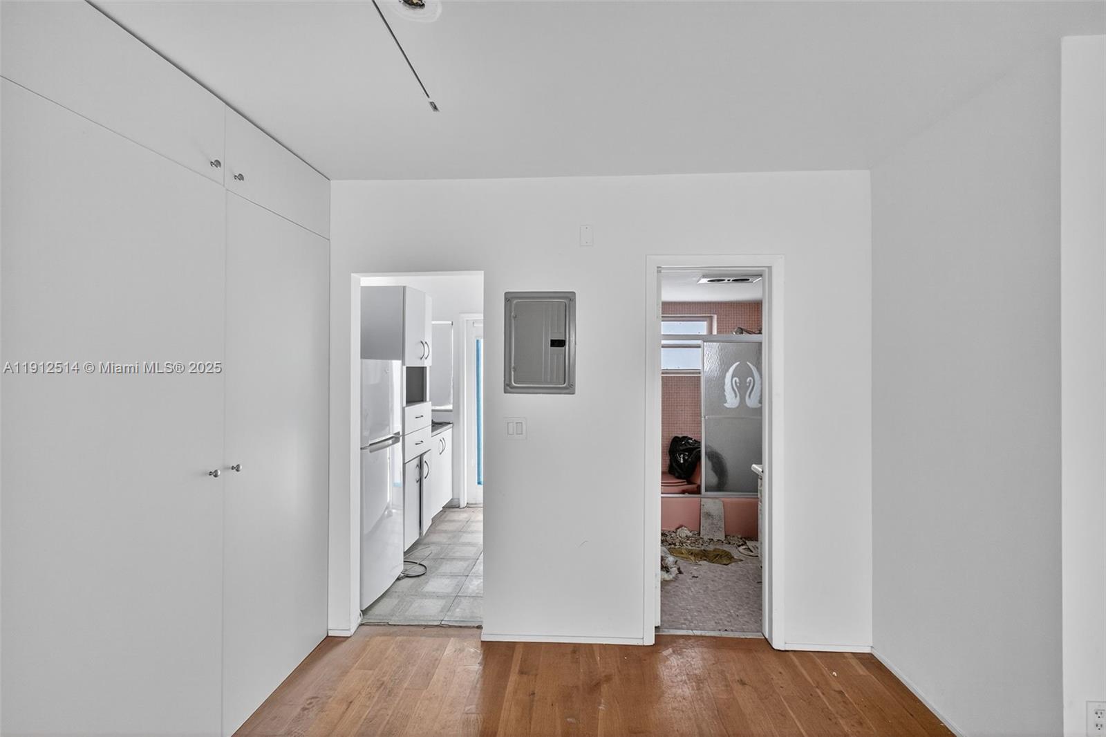 EUCLID BEACH CONDOMINIUM - Residential