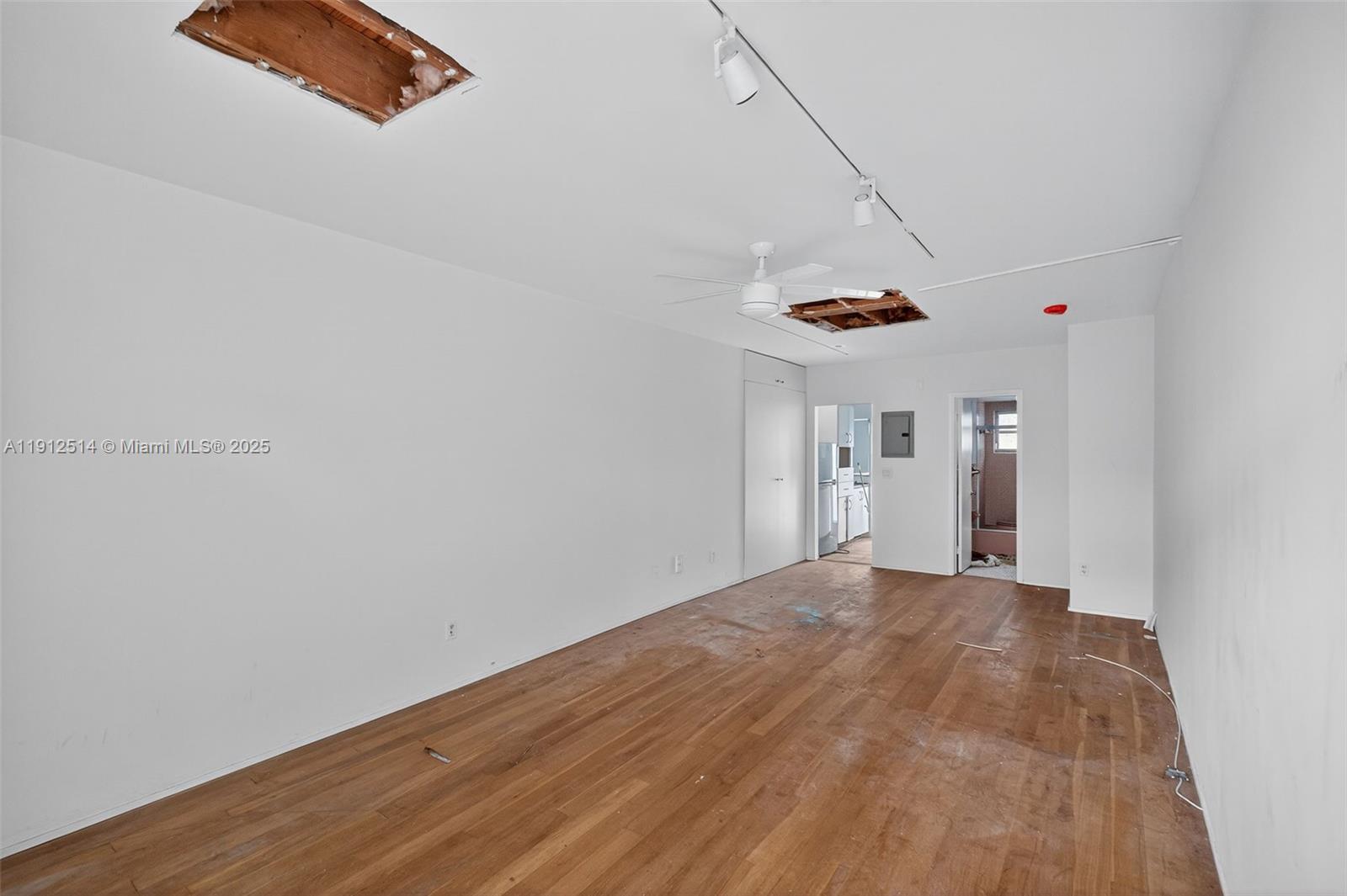 EUCLID BEACH CONDOMINIUM - Residential