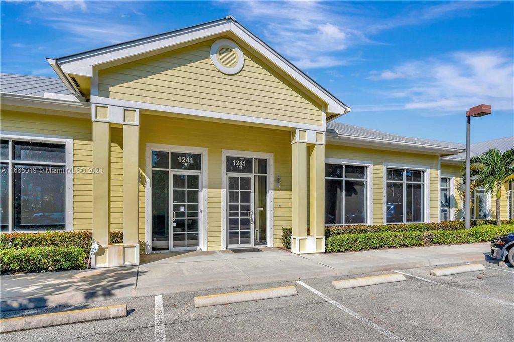 Photo of 1241 SE Indian St #102, Stuart, FL 34997 (MLS # A11665019)