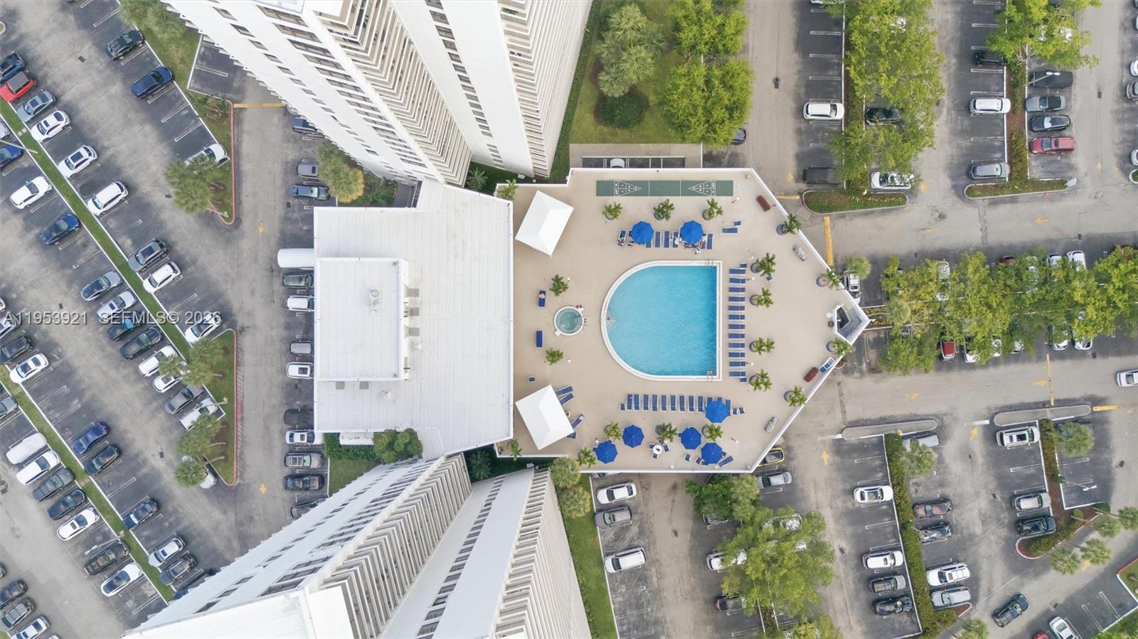 FLAMENCO CONDO TOWER II - Residential