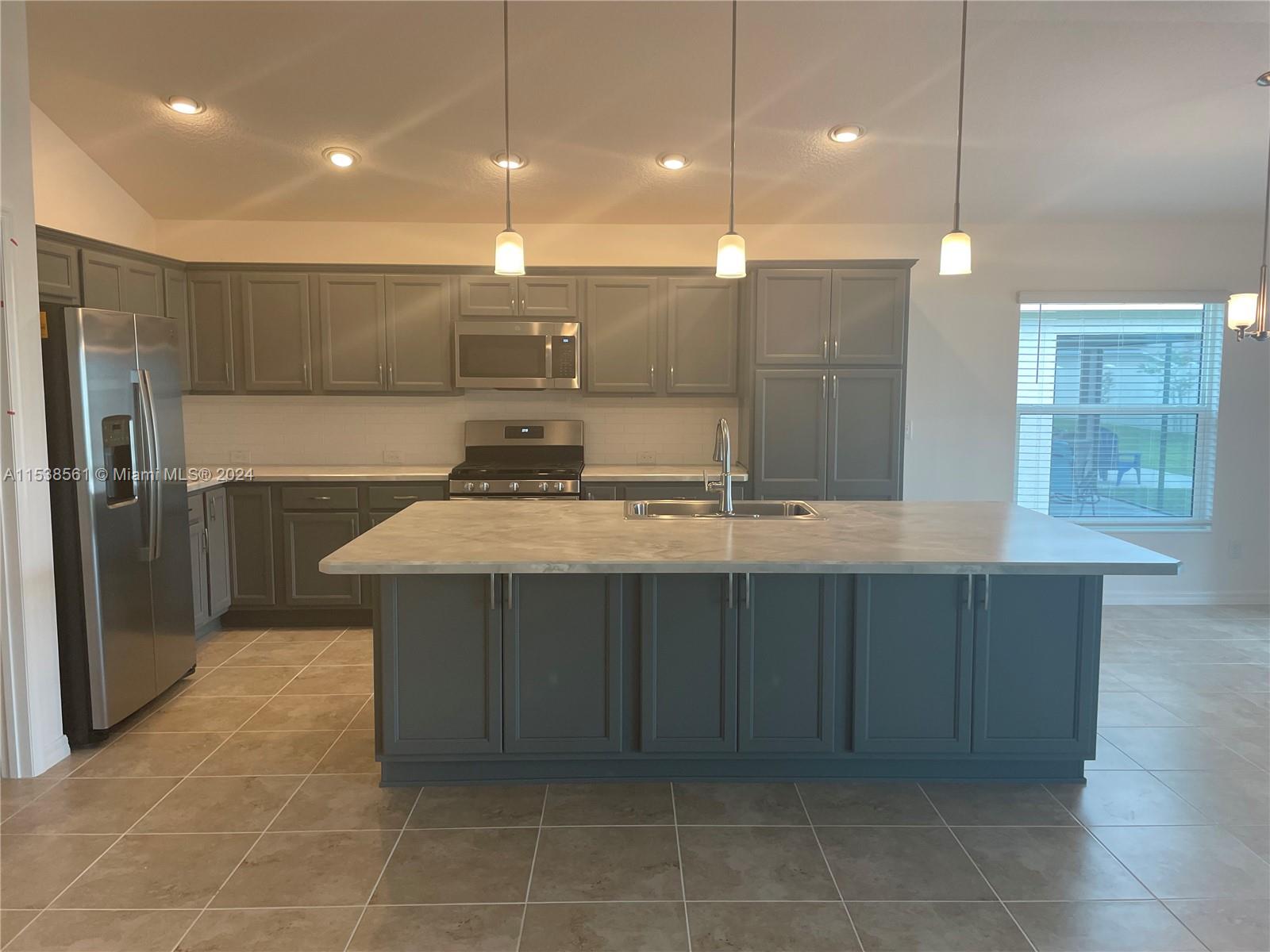 THE VILLAGES - ST. JOHNS - Residential Lease
