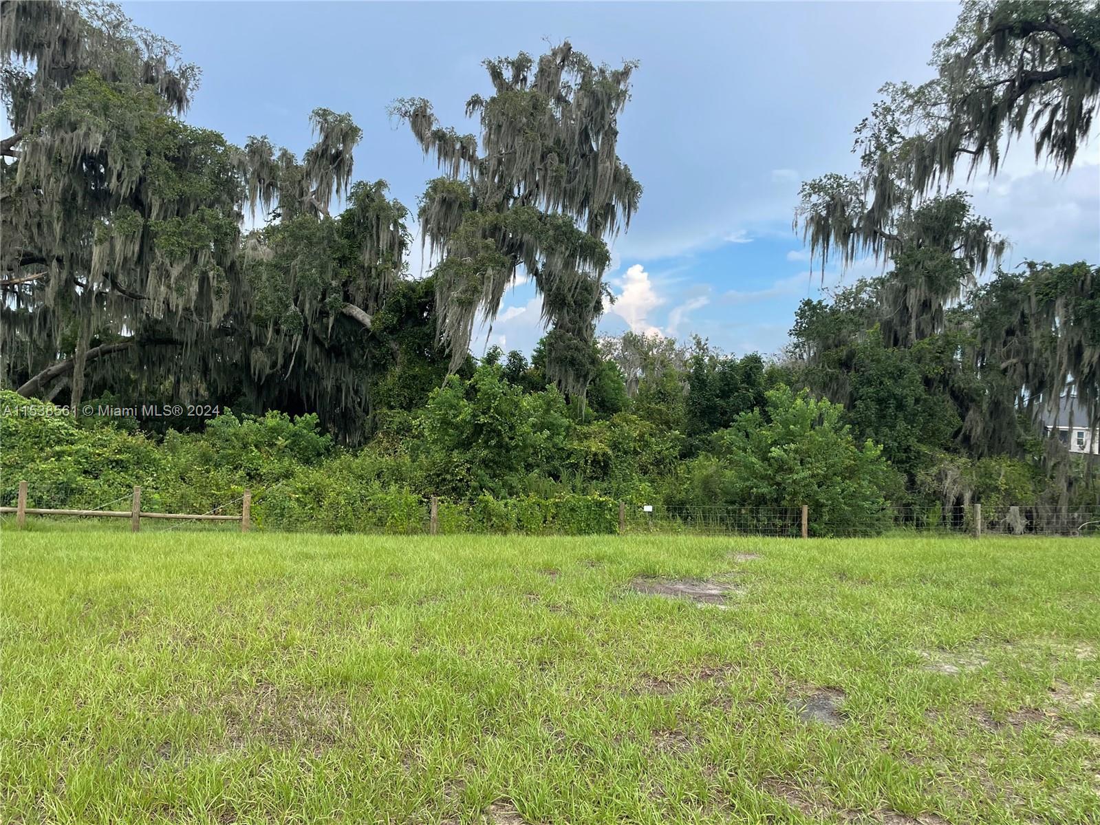 THE VILLAGES - ST. JOHNS - Residential Lease