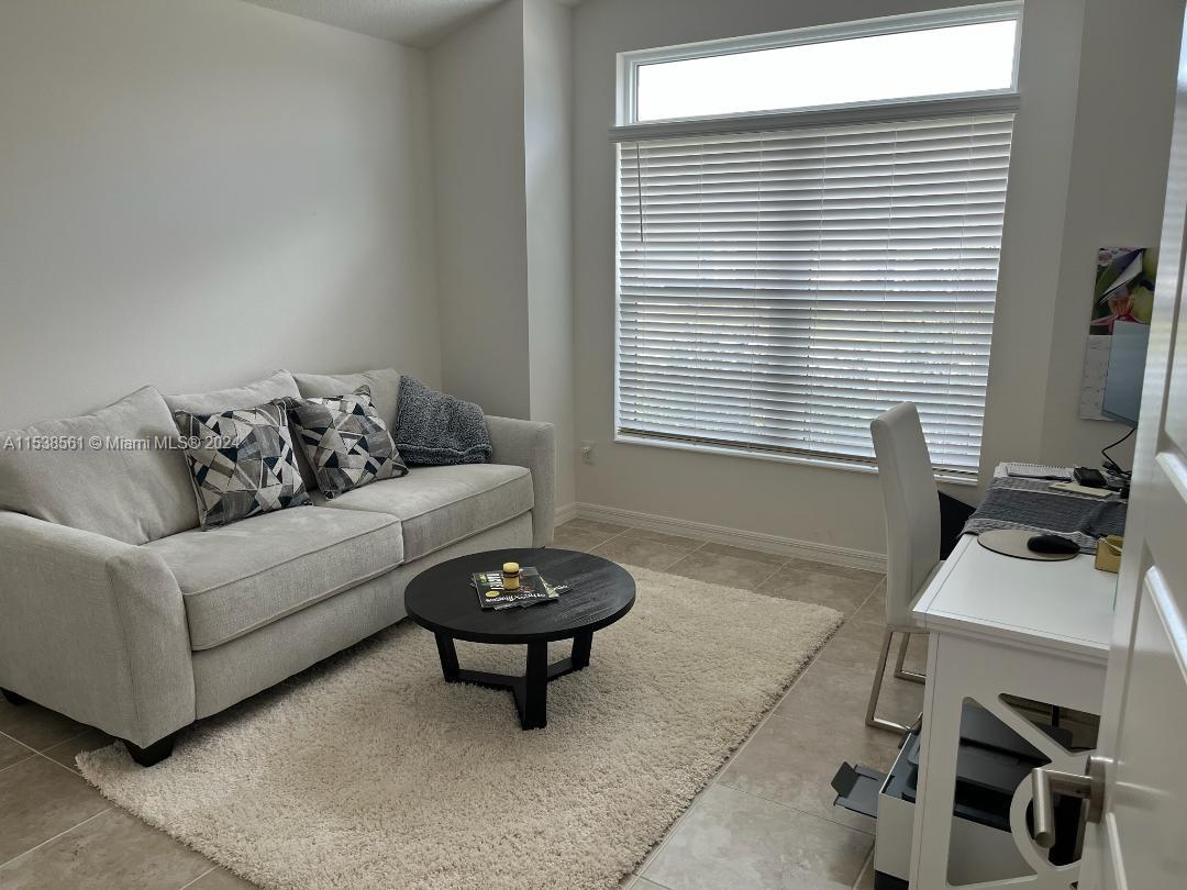THE VILLAGES - ST. JOHNS - Residential Lease