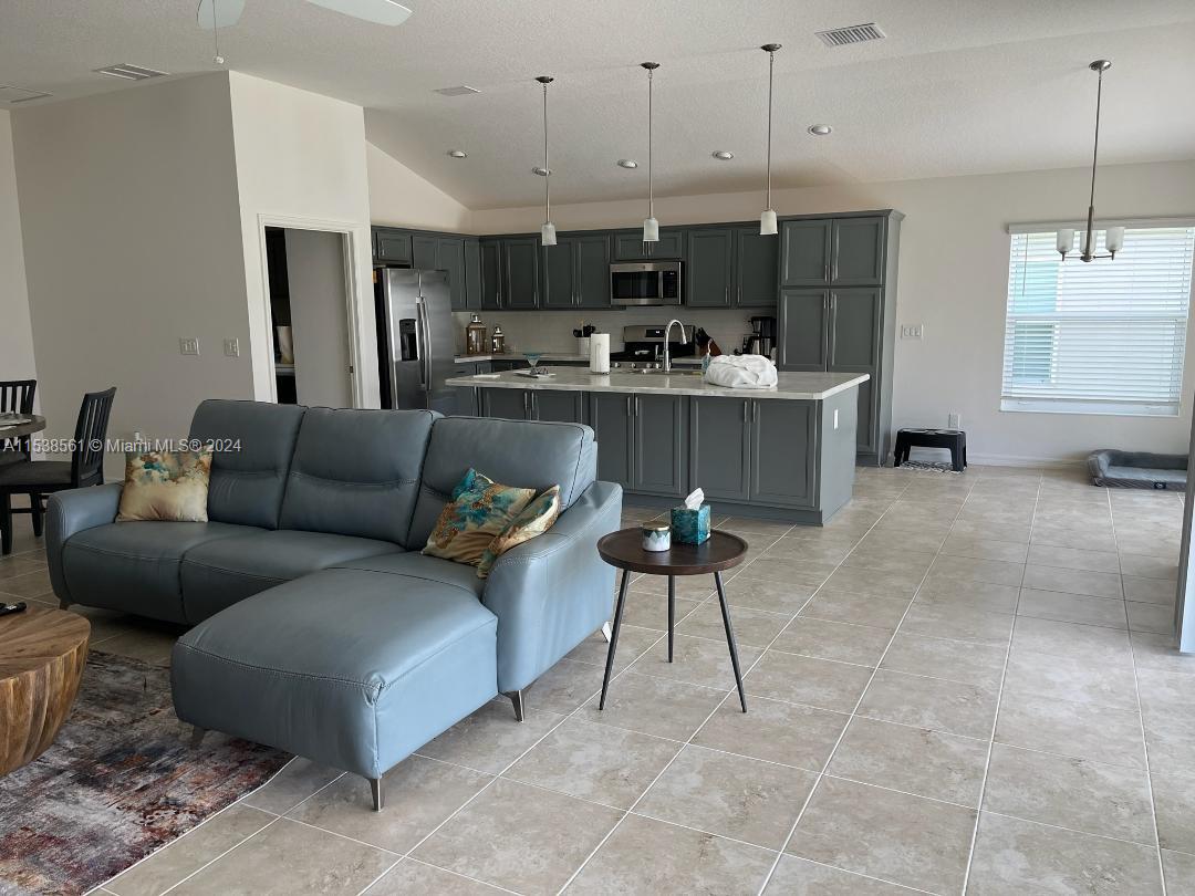 THE VILLAGES - ST. JOHNS - Residential Lease
