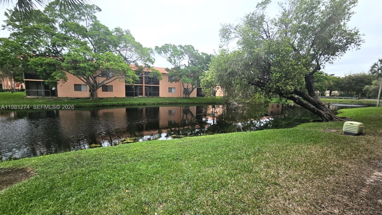 RACQUET CLUB APARTMENTS A - Residential Lease