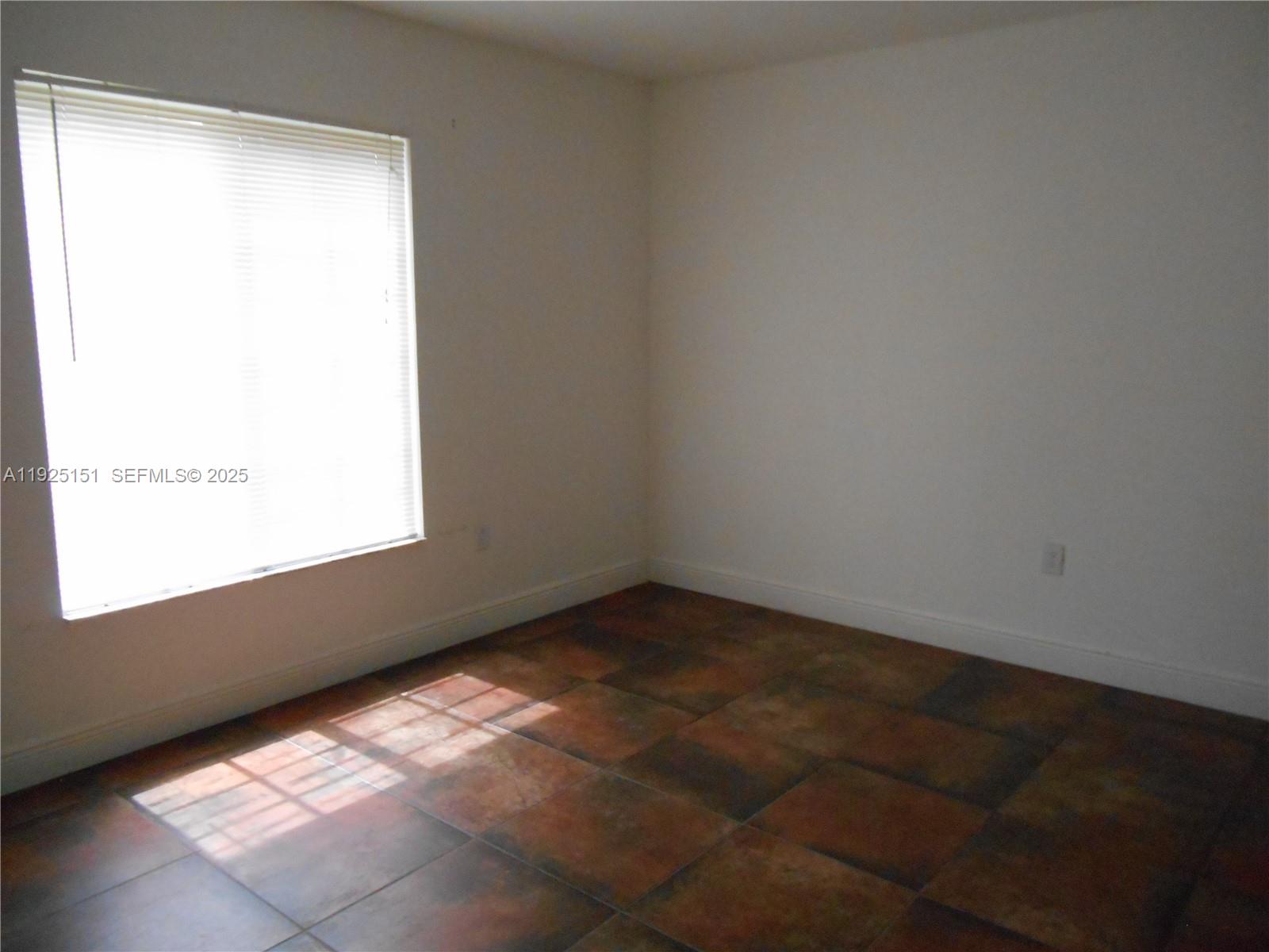 DORAL GARDENS II CONDO - Residential Lease