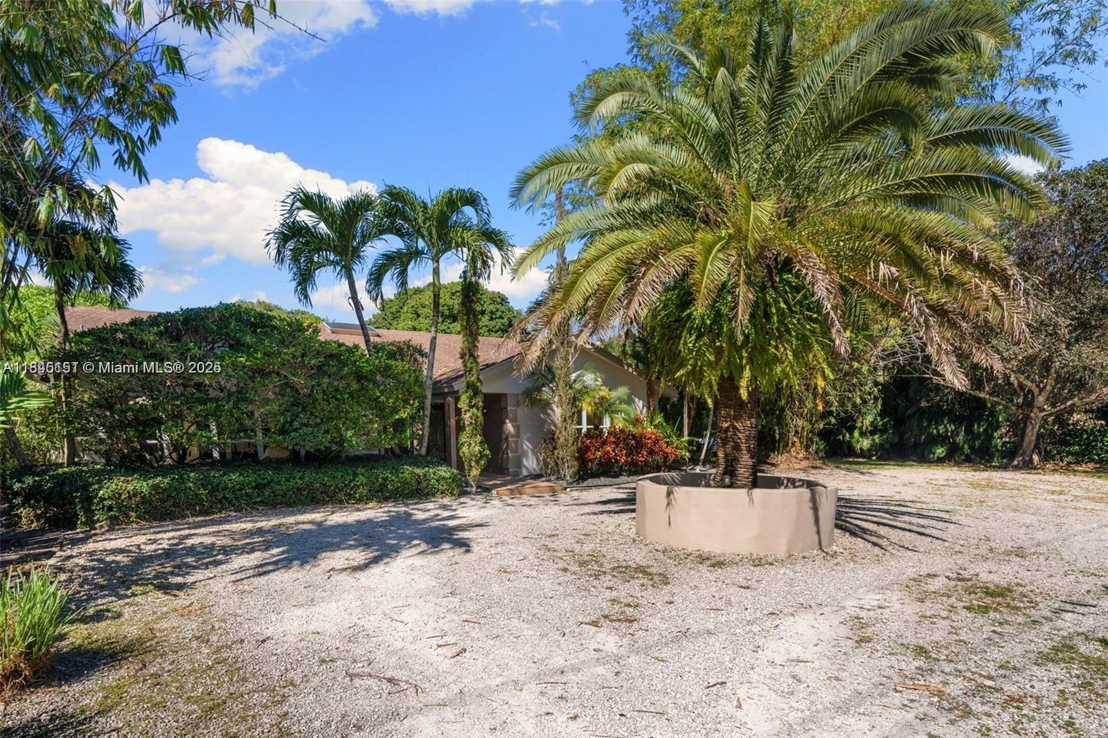 JONEL TERRACE 6 - Residential Lease