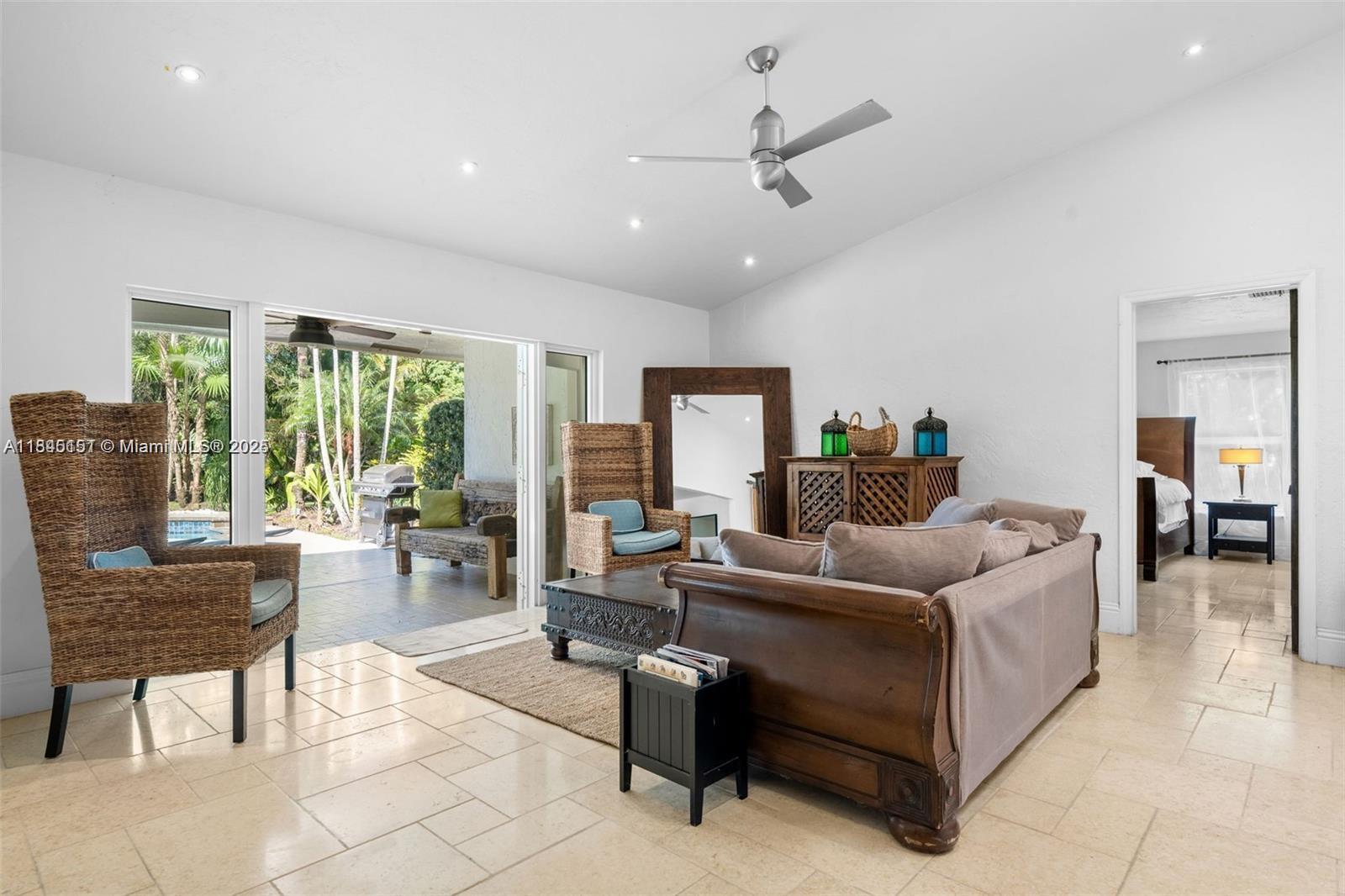 JONEL TERRACE 6 - Residential Lease