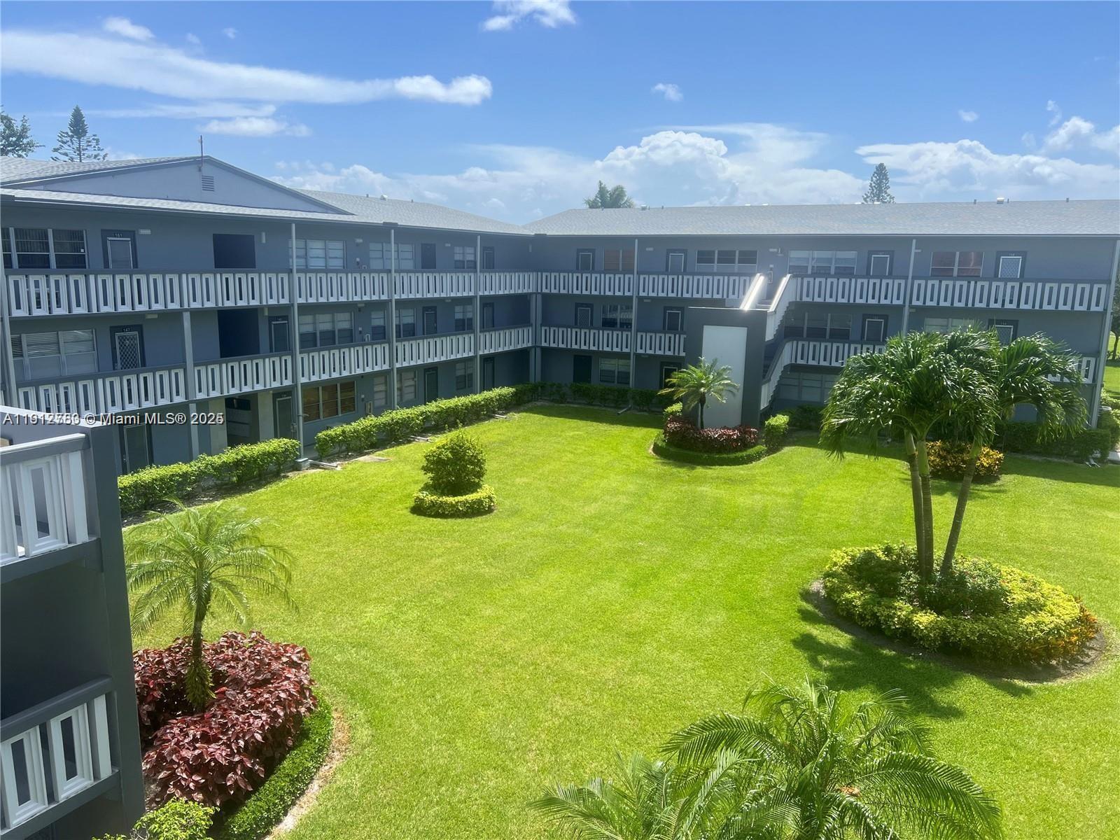 SUFFOLK AT CENTURY VILLAG - Residential Lease