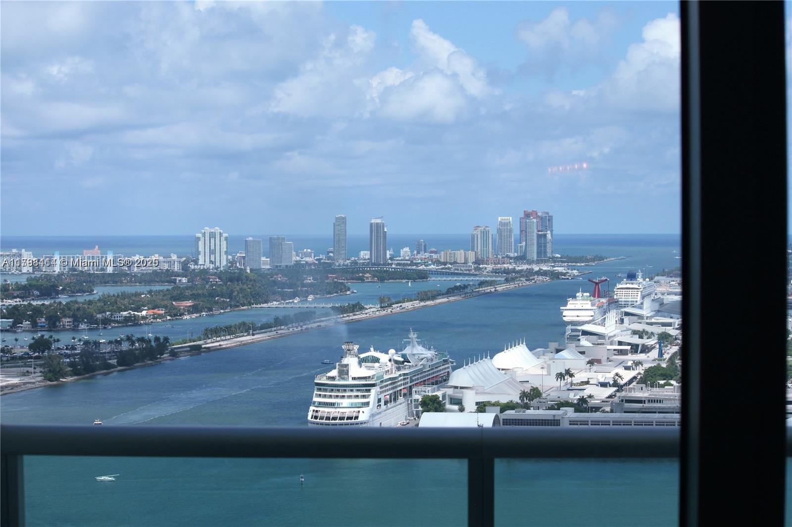 900 Biscayne Blvd 3803