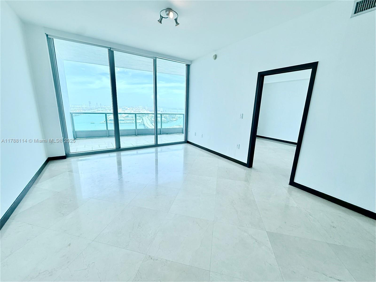 900 BISCAYNE BAY CONDO - Residential