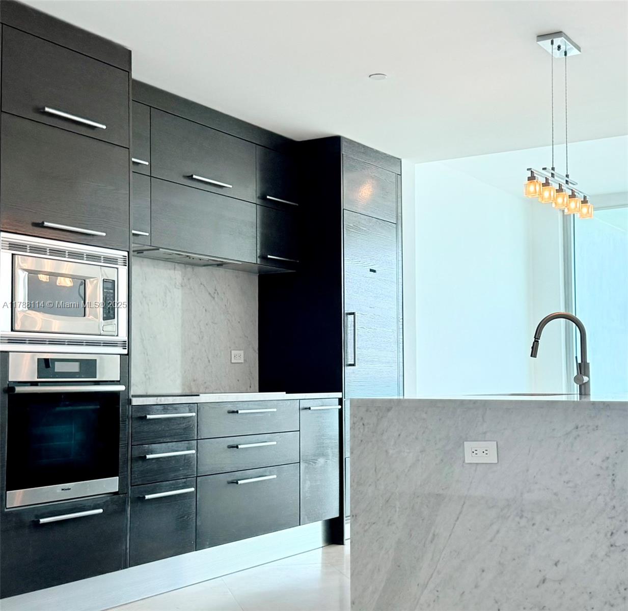 900 BISCAYNE BAY CONDO - Residential