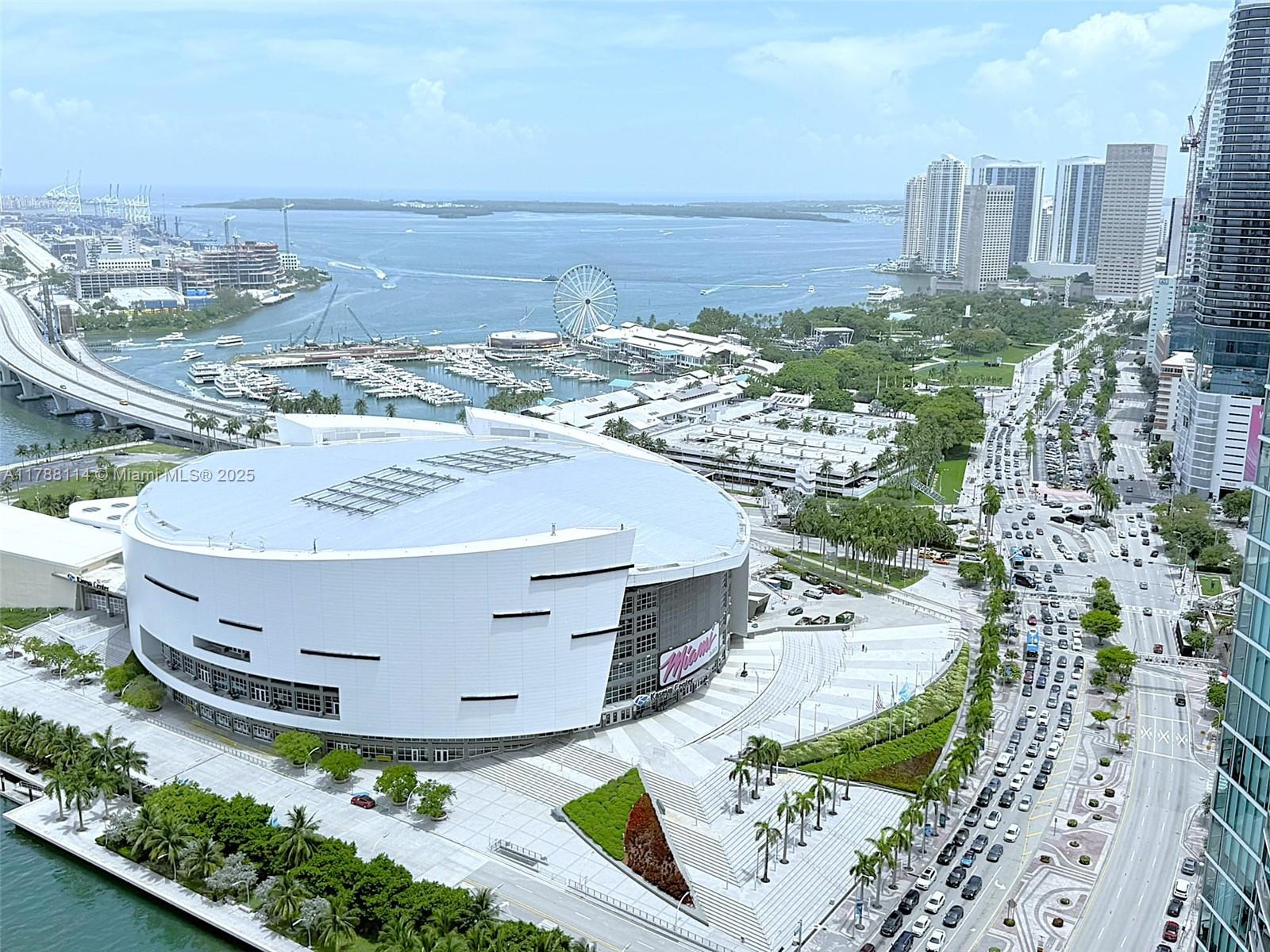 900 BISCAYNE BAY CONDO - Residential