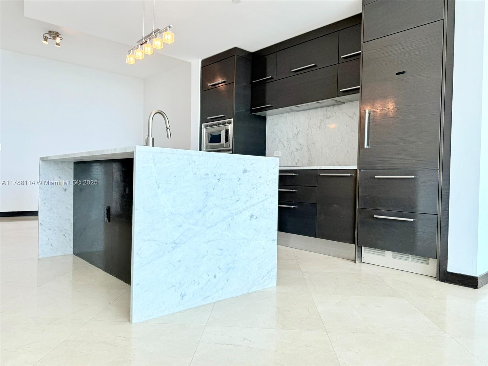 900 BISCAYNE BAY CONDO - Residential