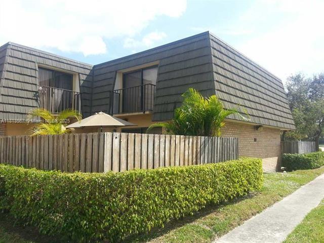 1026 10th Way 51c