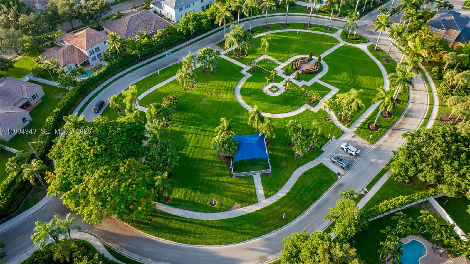 WINDSOR PALMS - Residential