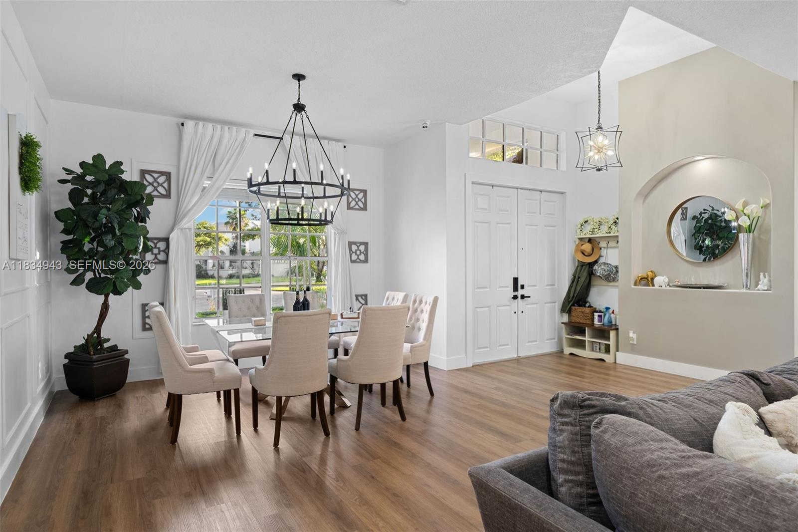 WINDSOR PALMS - Residential