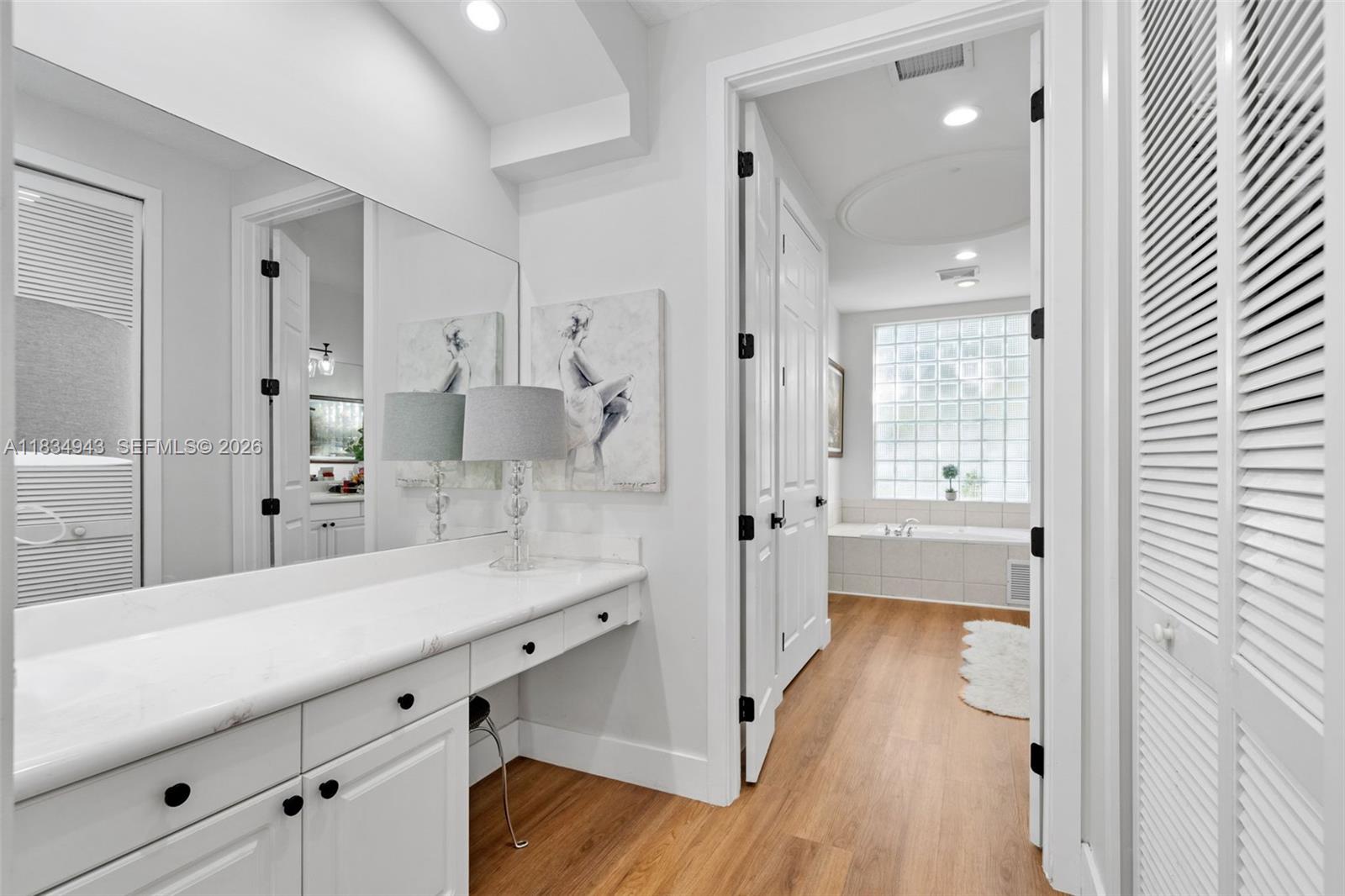 WINDSOR PALMS - Residential