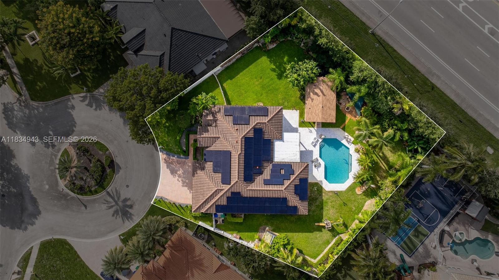 WINDSOR PALMS - Residential