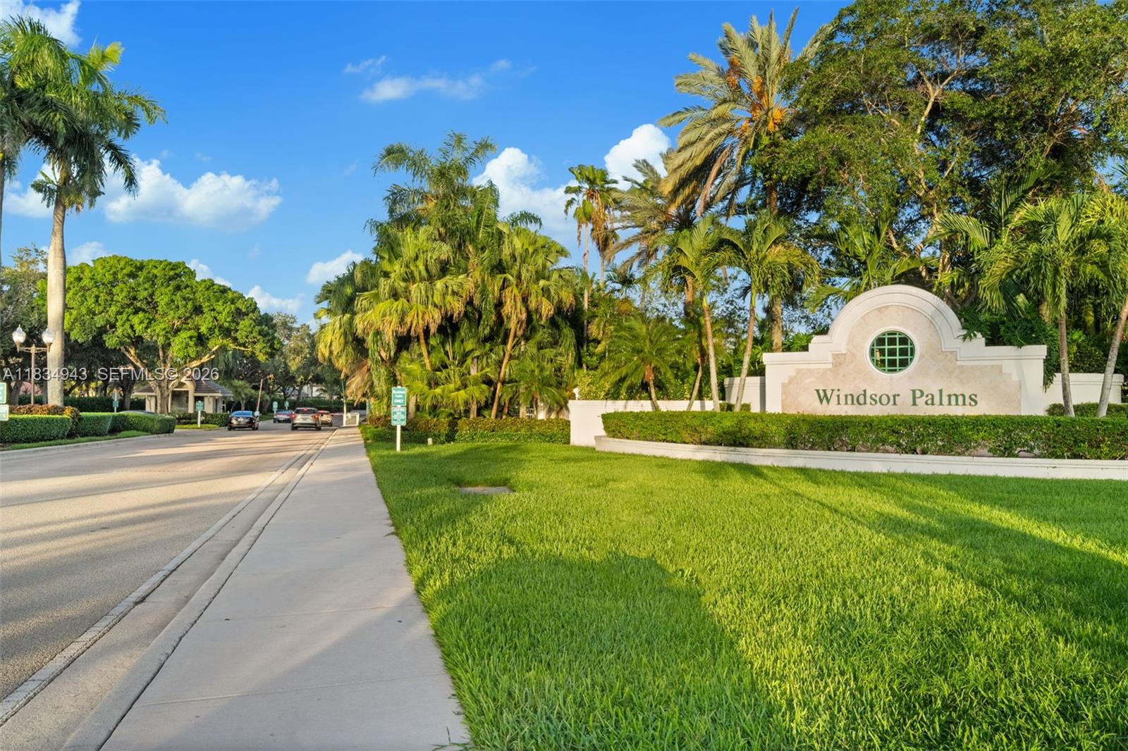 WINDSOR PALMS - Residential