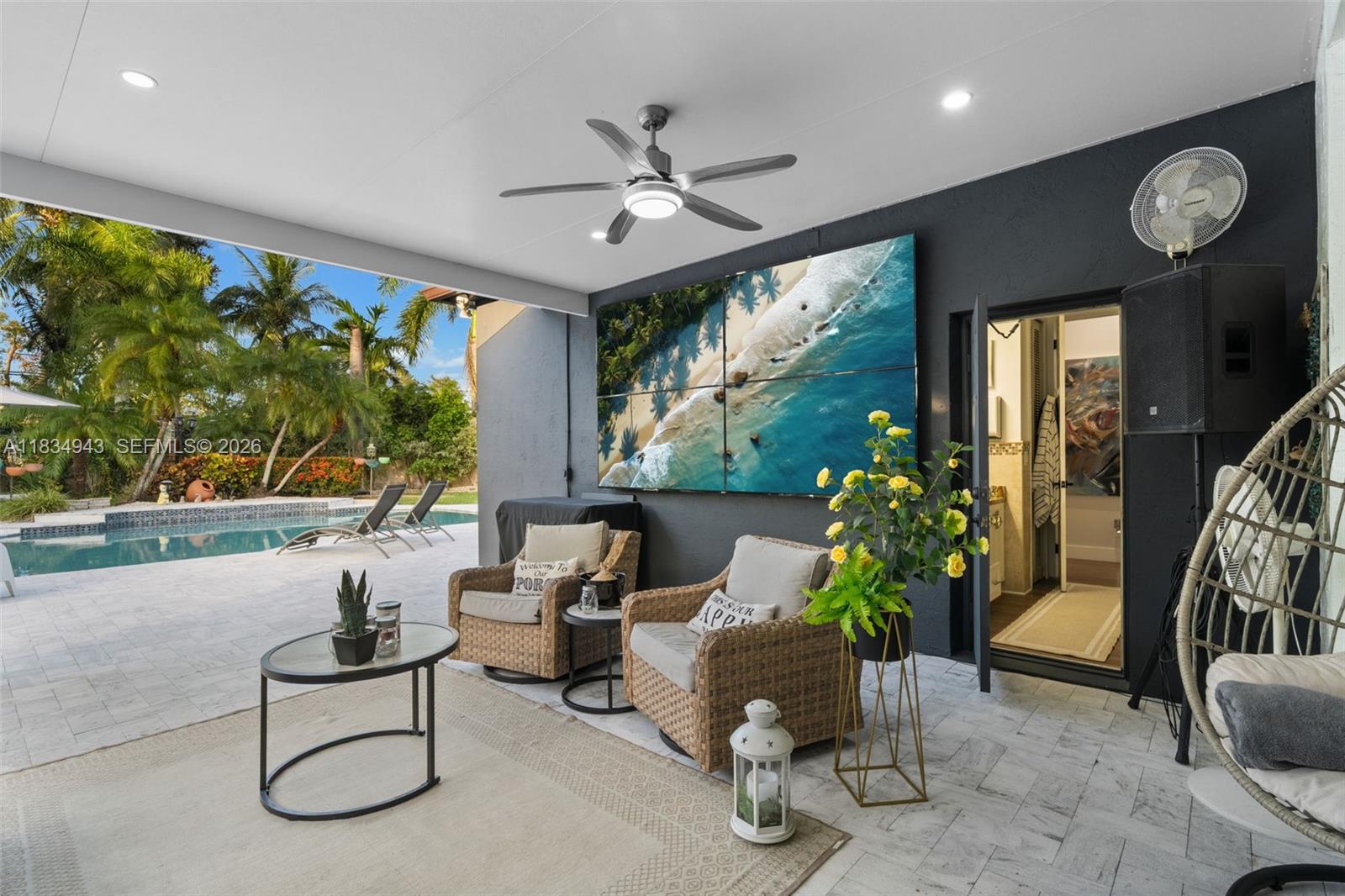 WINDSOR PALMS - Residential