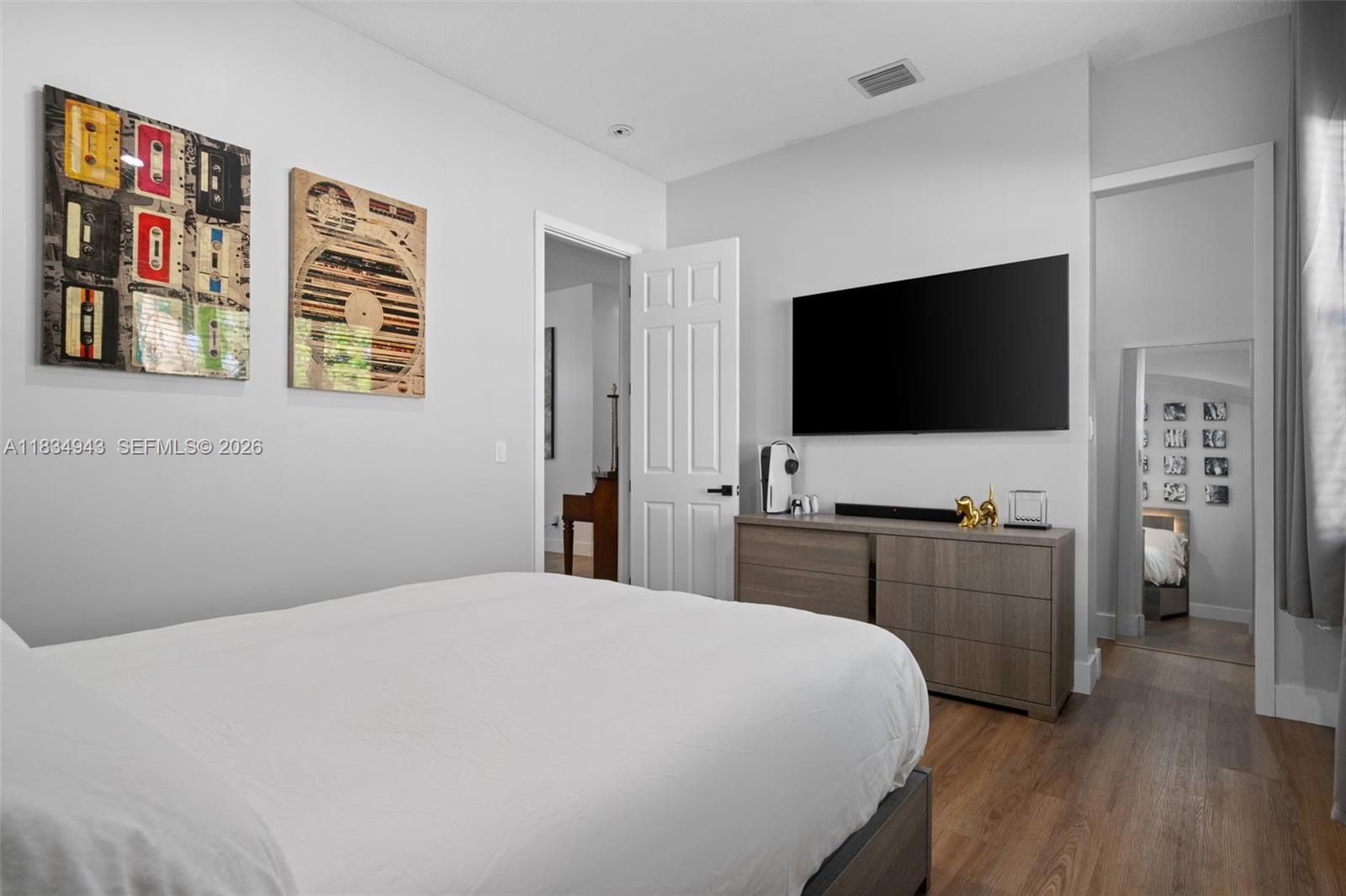 WINDSOR PALMS - Residential