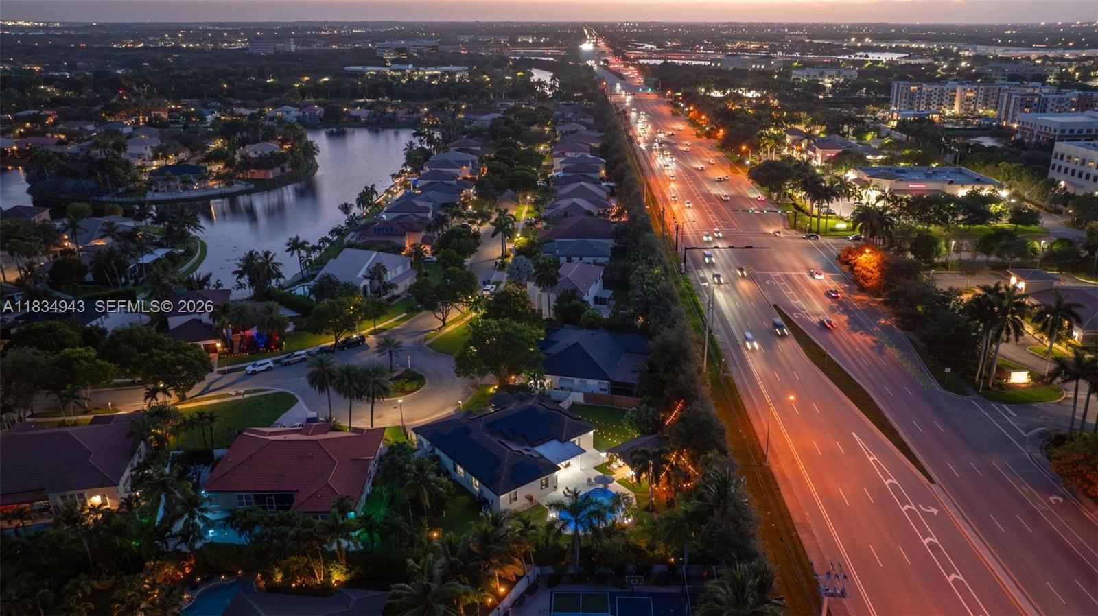 WINDSOR PALMS - Residential