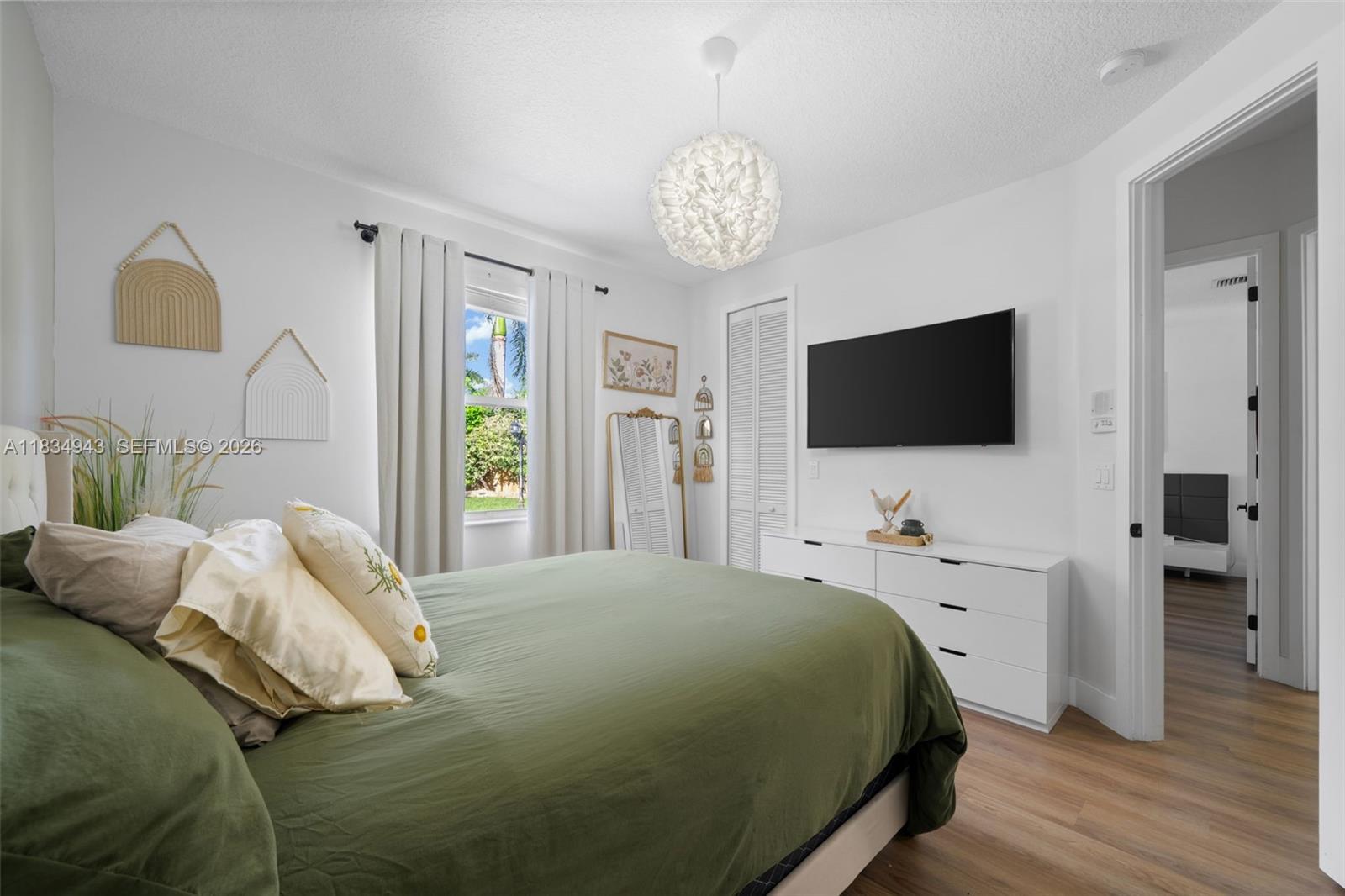 WINDSOR PALMS - Residential