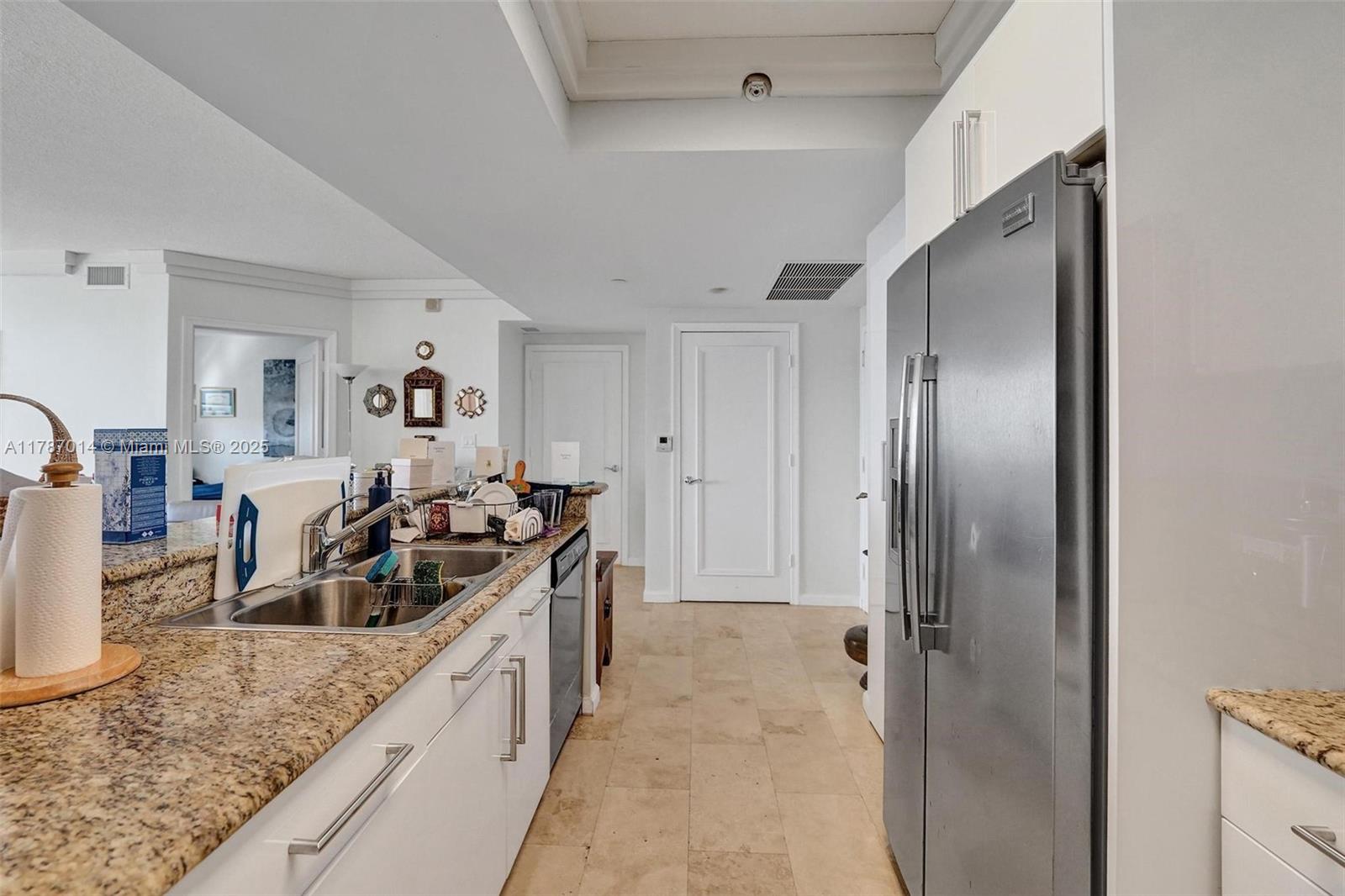 TURNBERRY ON THE GREEN CO - Residential