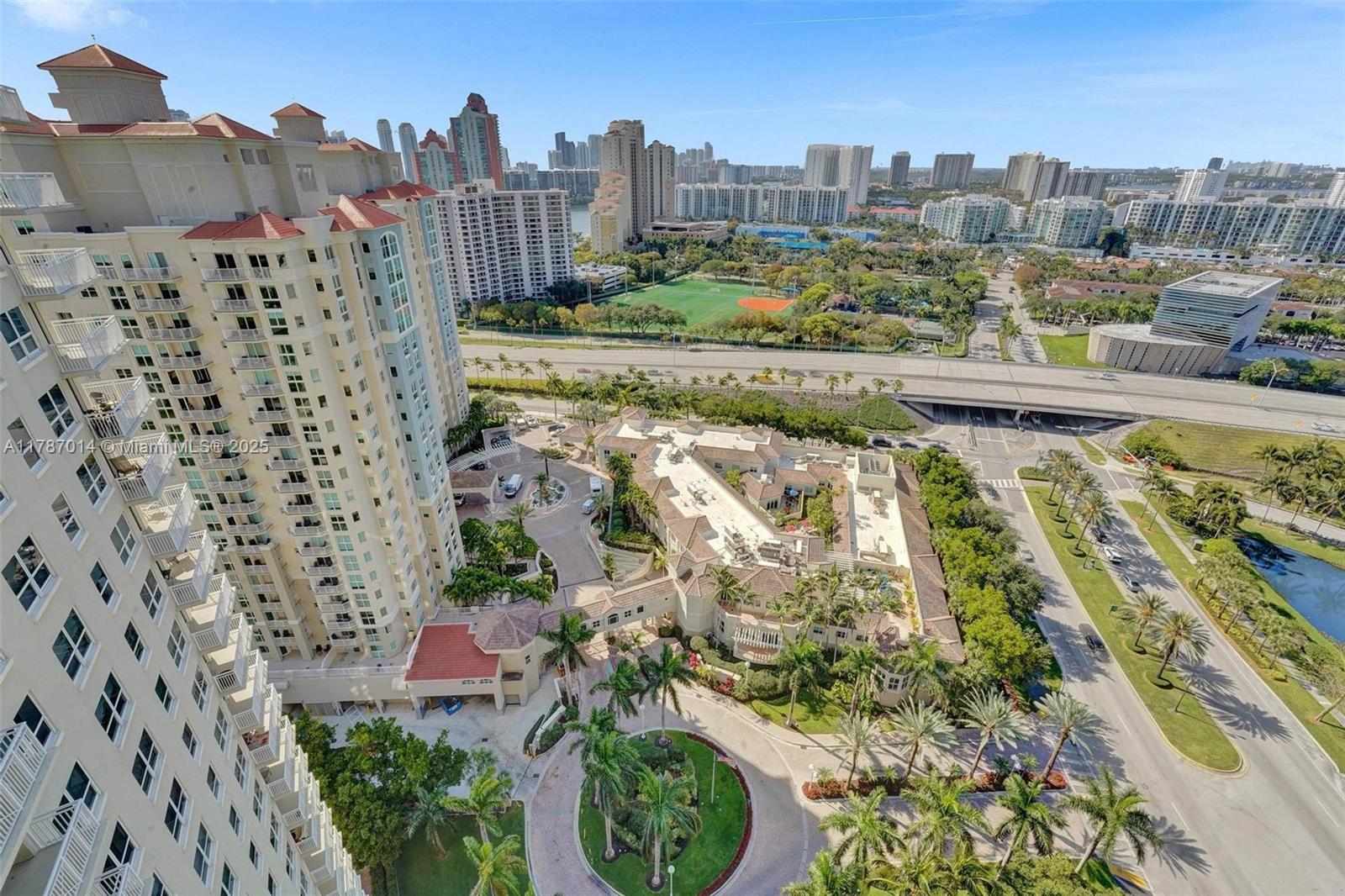 TURNBERRY ON THE GREEN CO - Residential