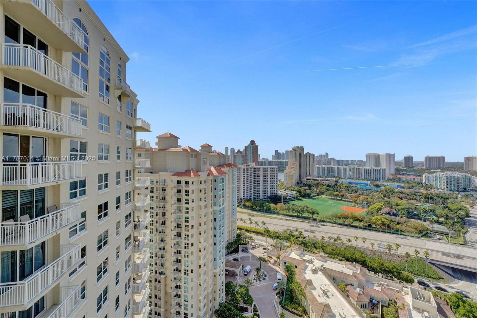 TURNBERRY ON THE GREEN CO - Residential
