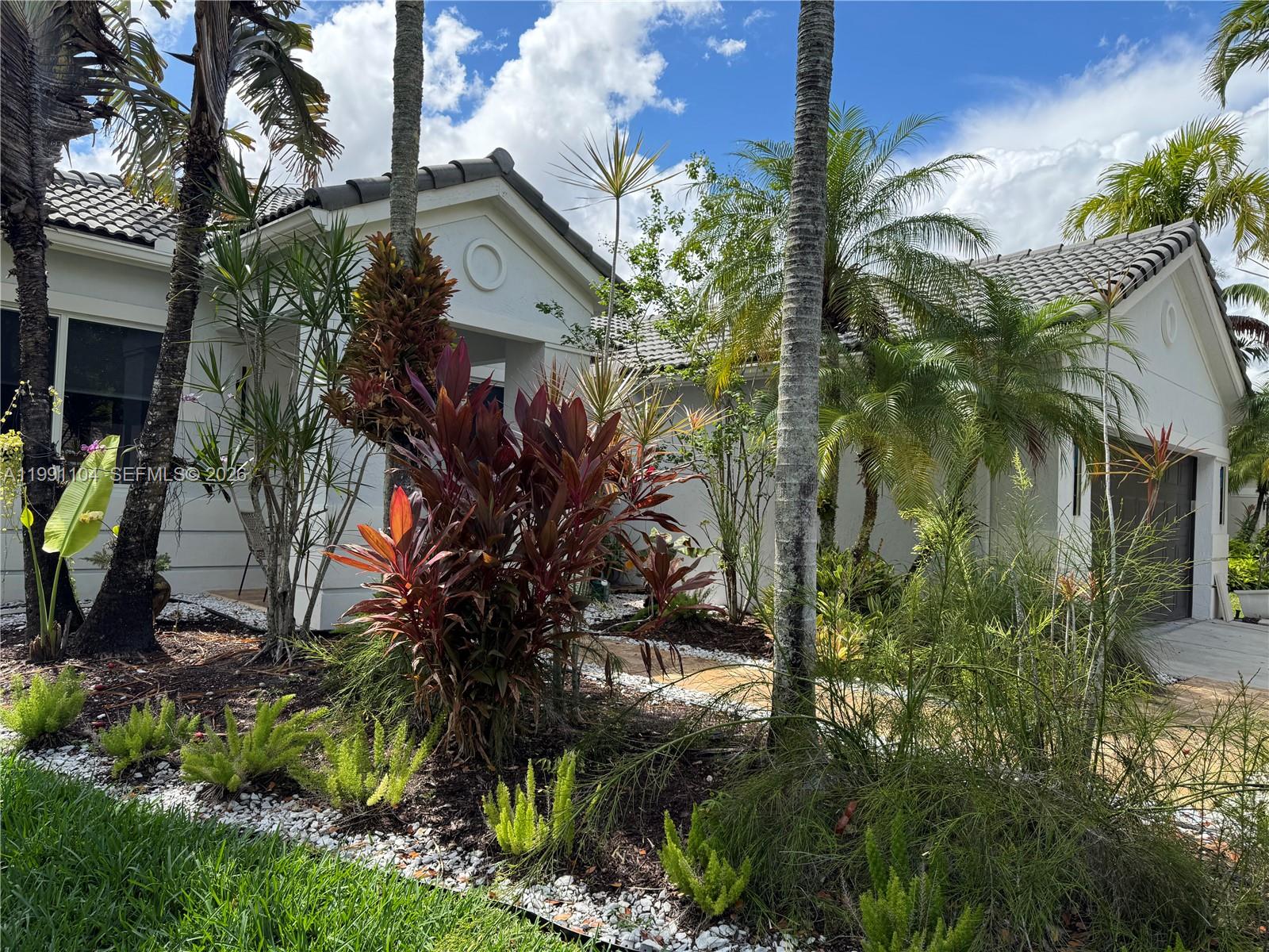 SECTOR 2-PARCELS 9 & 10 - Residential Lease