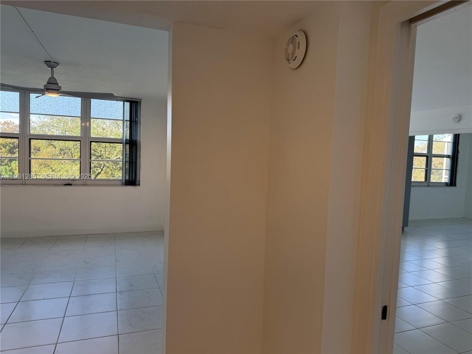 NO 105 PALM-AIRE COUNTRY - Residential Lease